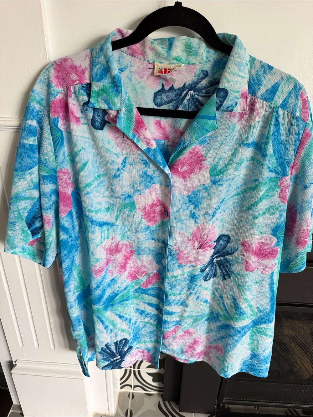 Alia Pastel Floral Button-Up Shirt - Pink & Aqua & Navy